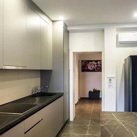 Lux Elba Apartament *