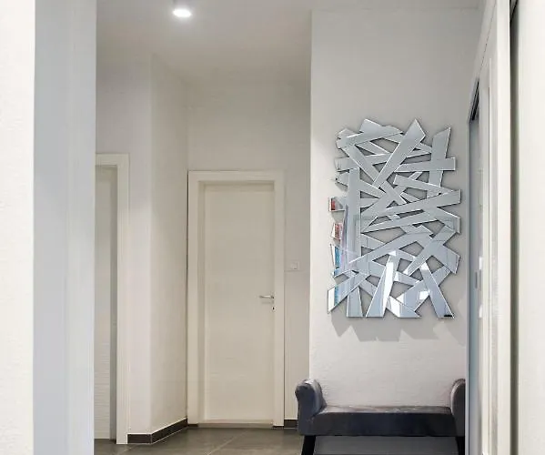 Lux Elba *